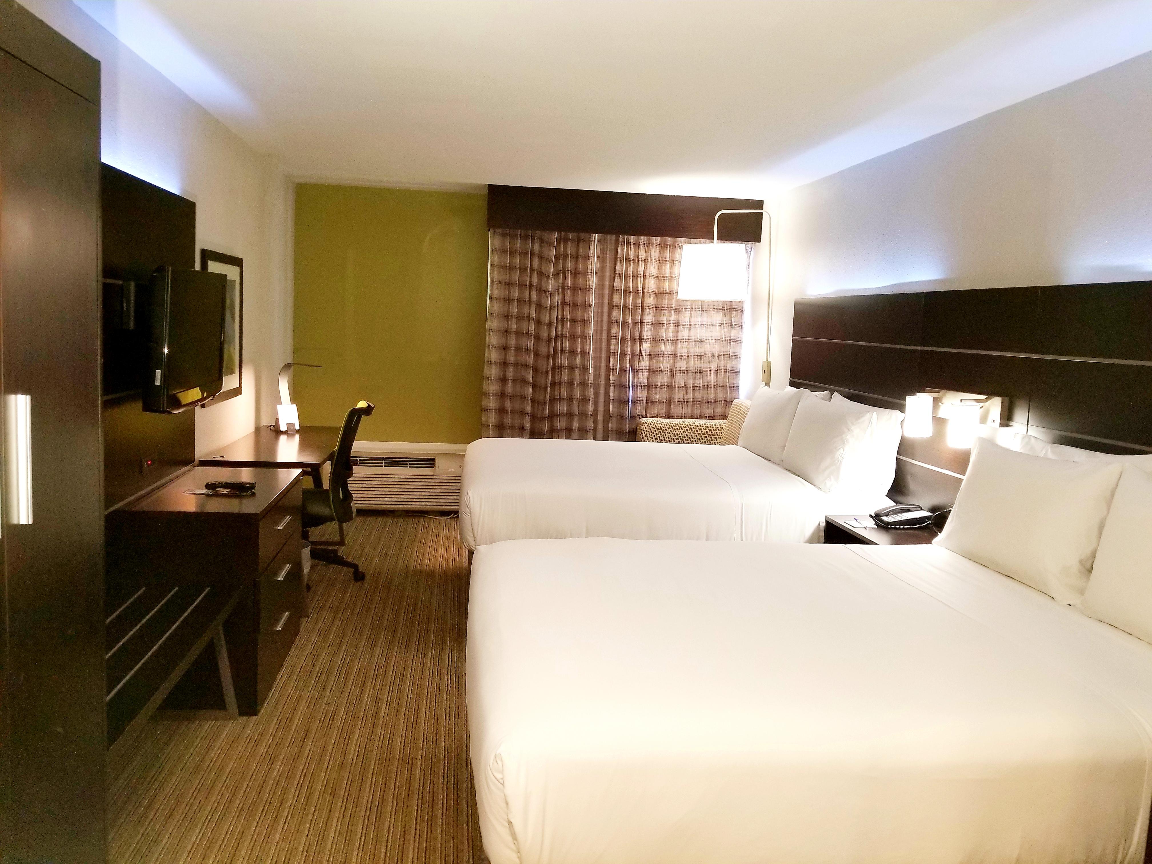 Holiday Inn Express Hotel & Suites Miami - Hialeah By Ihg Bagian luar foto
