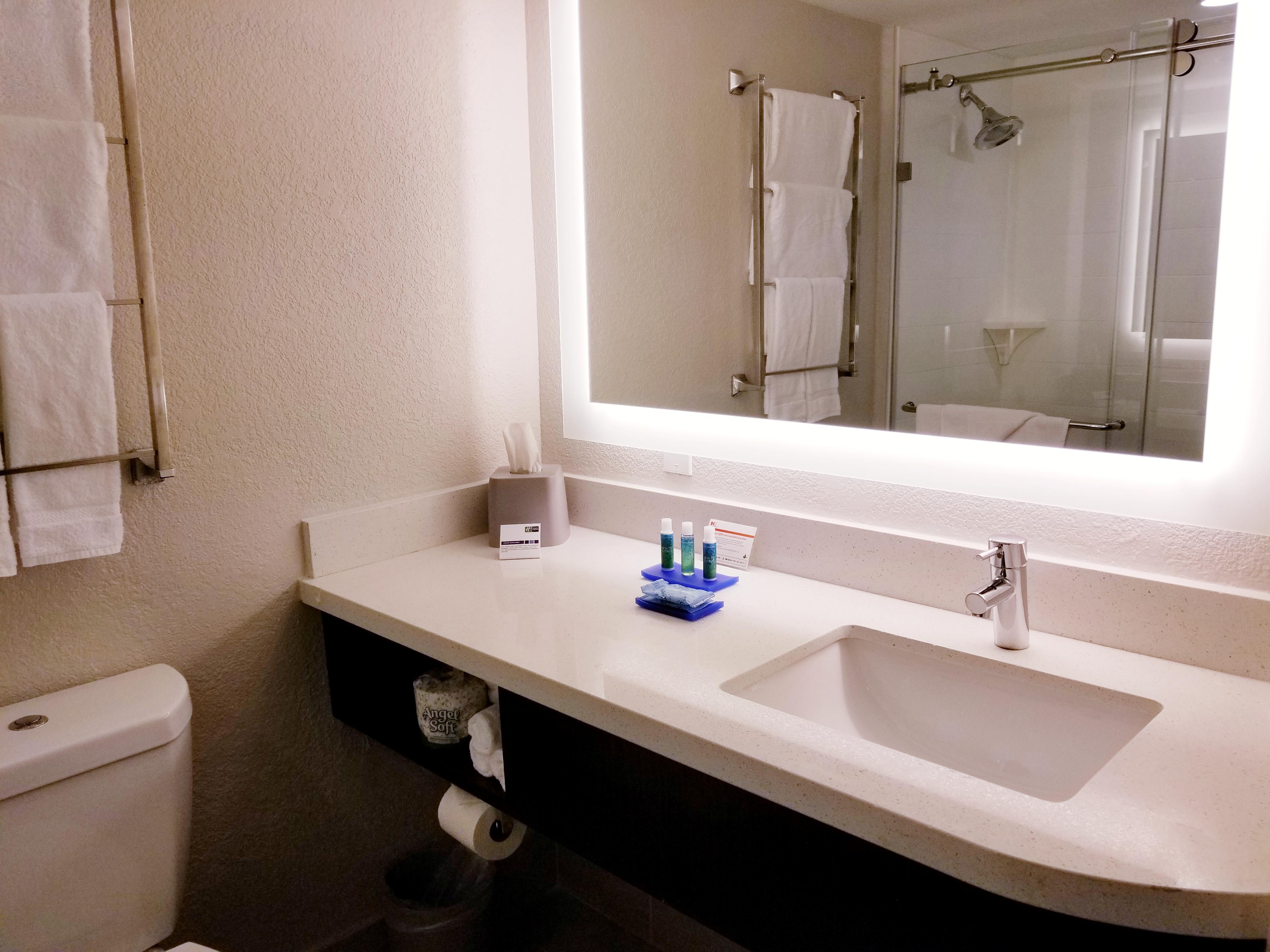 Holiday Inn Express Hotel & Suites Miami - Hialeah By Ihg Bagian luar foto