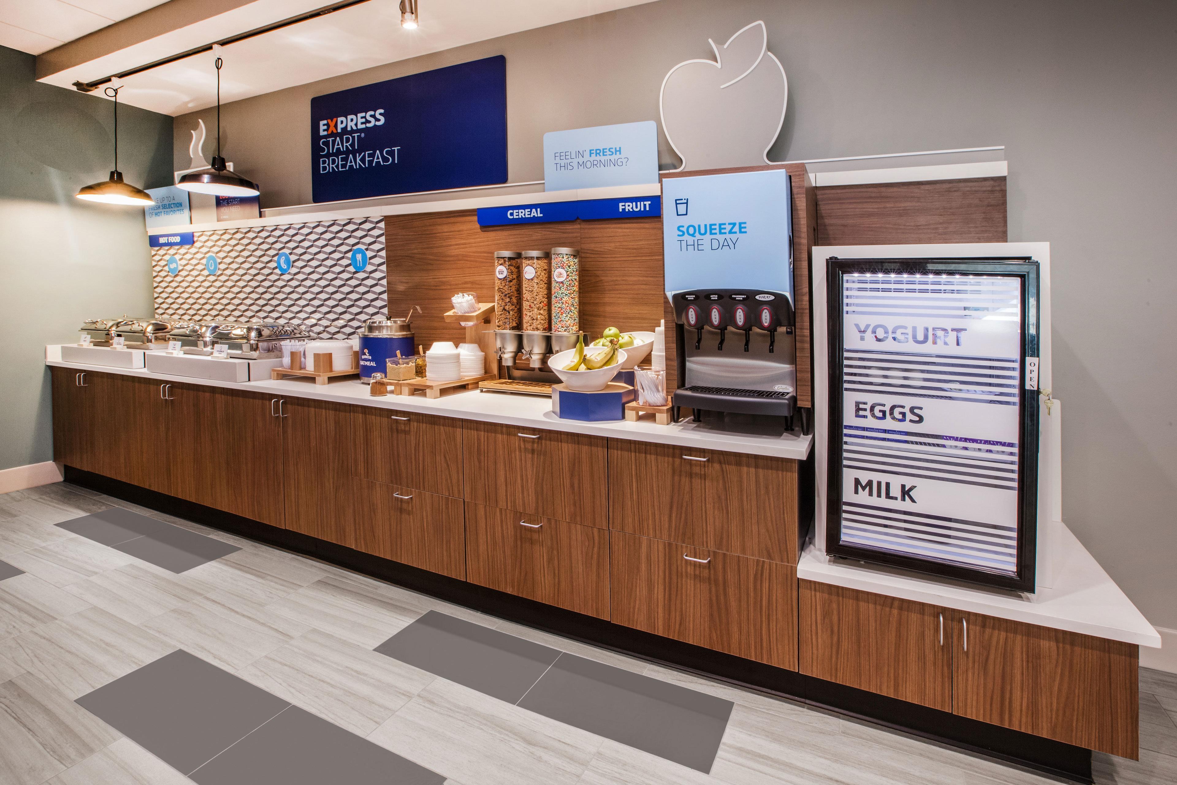 Holiday Inn Express Hotel & Suites Miami - Hialeah By Ihg Bagian luar foto