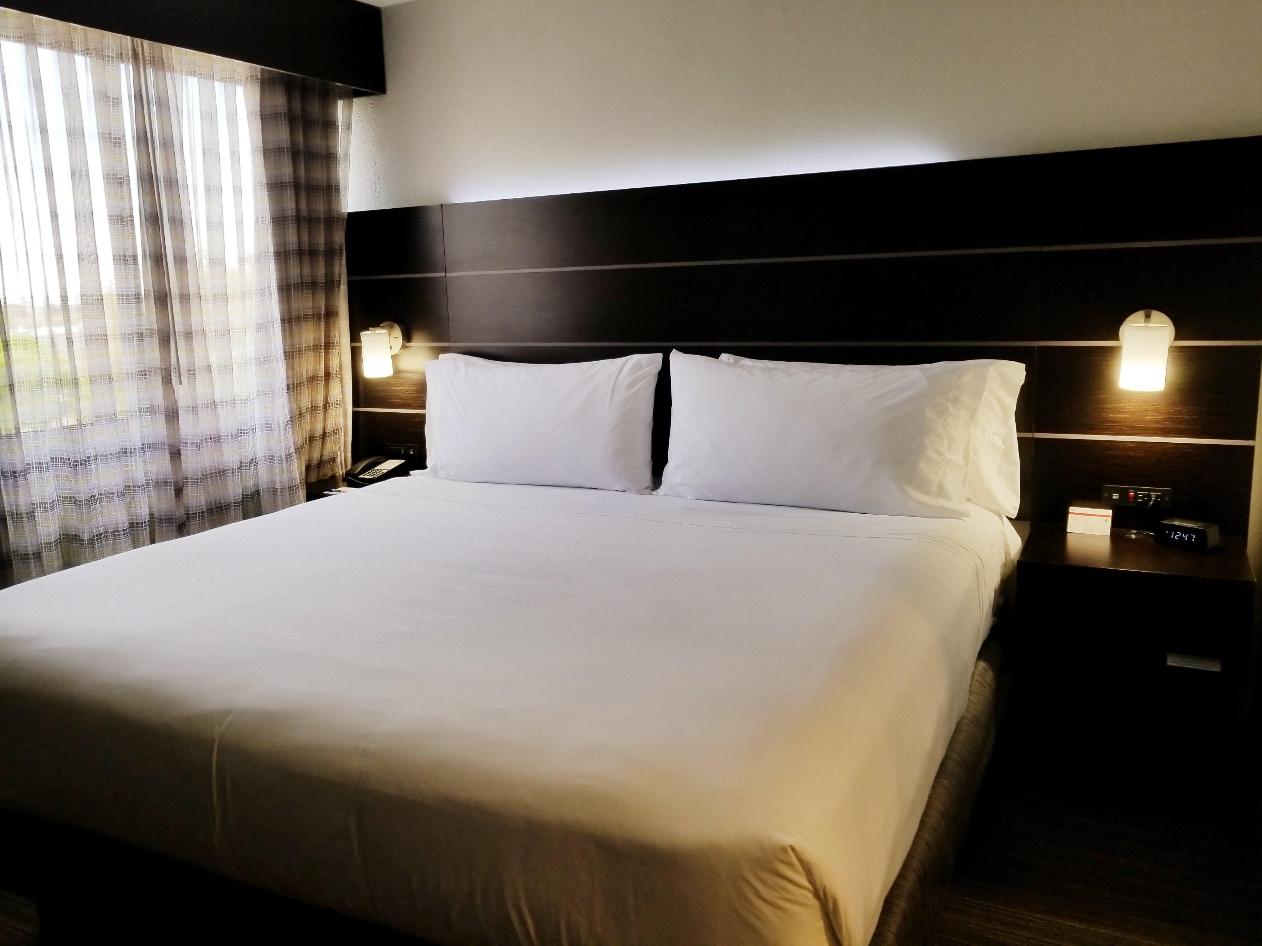 Holiday Inn Express Hotel & Suites Miami - Hialeah By Ihg Bagian luar foto