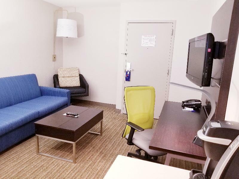 Holiday Inn Express Hotel & Suites Miami - Hialeah By Ihg Bagian luar foto