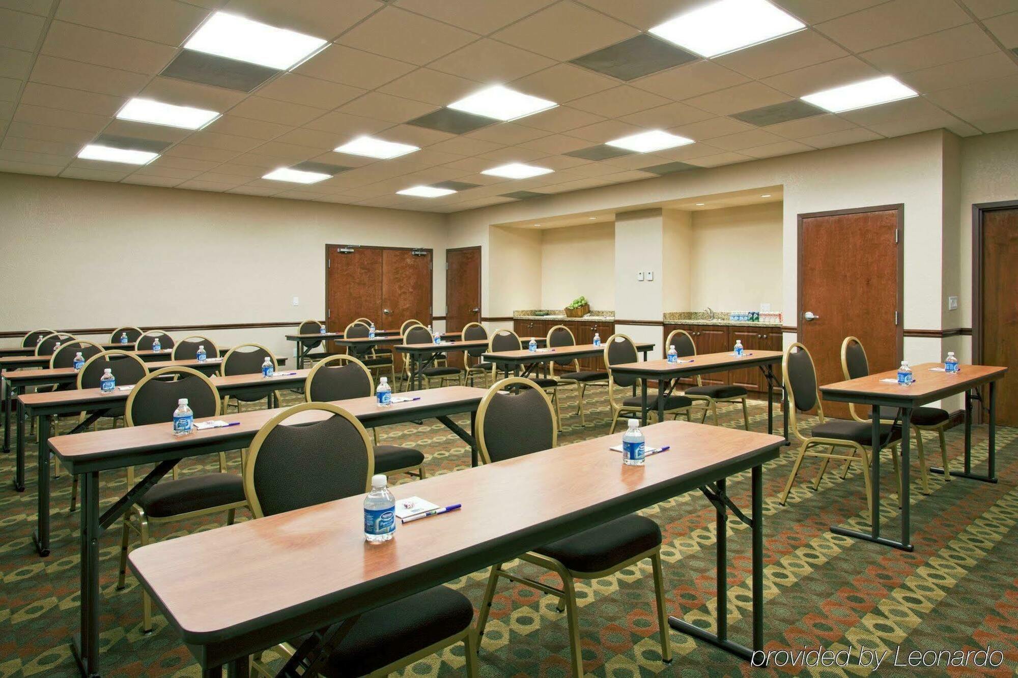 Holiday Inn Express Hotel & Suites Miami - Hialeah By Ihg Bagian luar foto